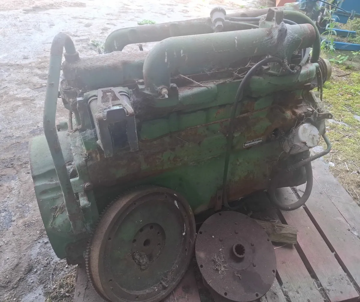 Deere engine. - Image 2