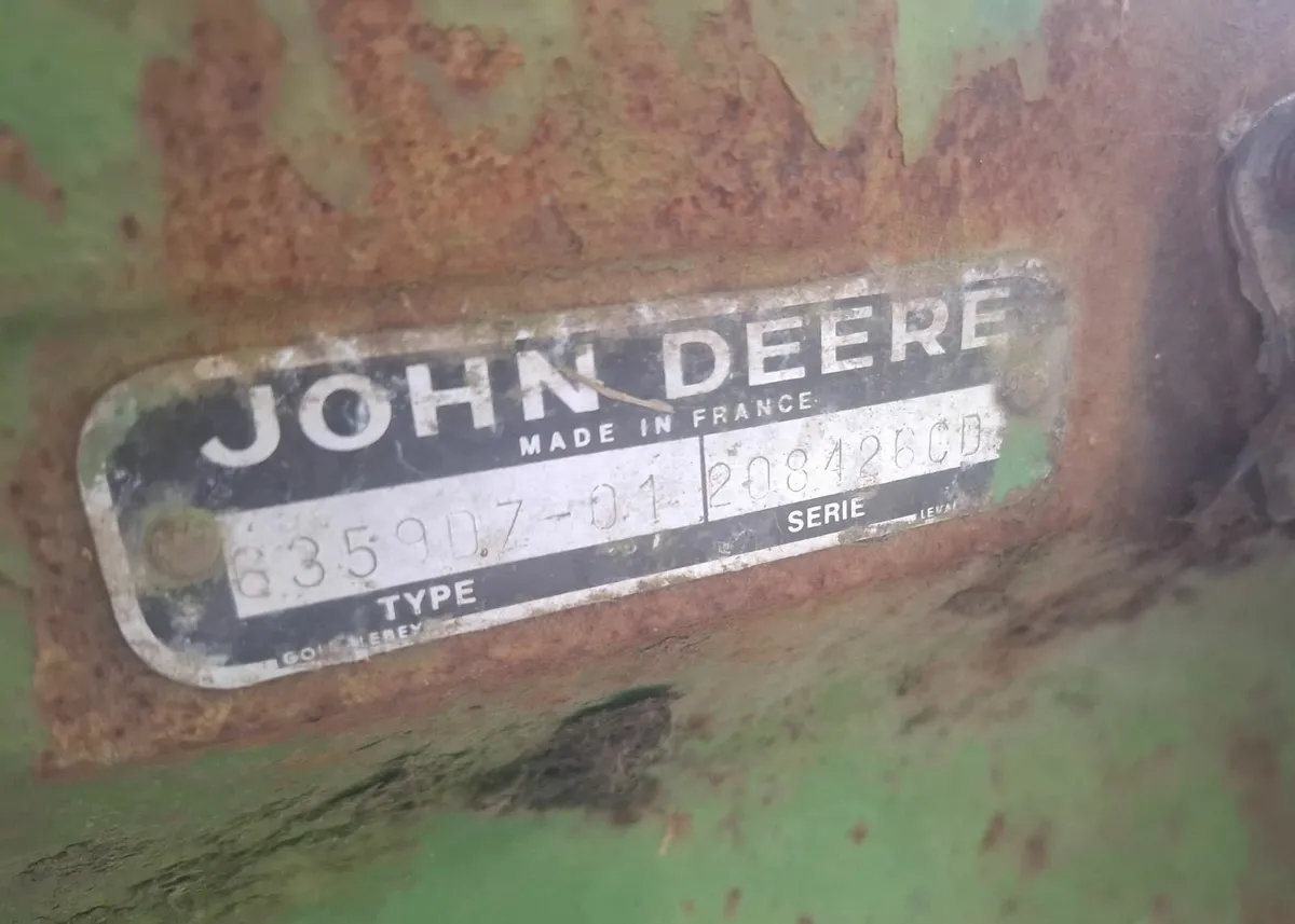 Deere engine. - Image 3