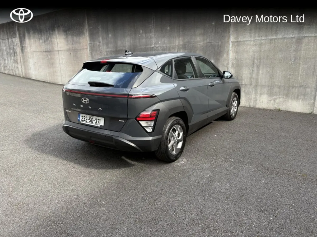 Hyundai Kona M Hybrid Signature 5DR AU - Image 2