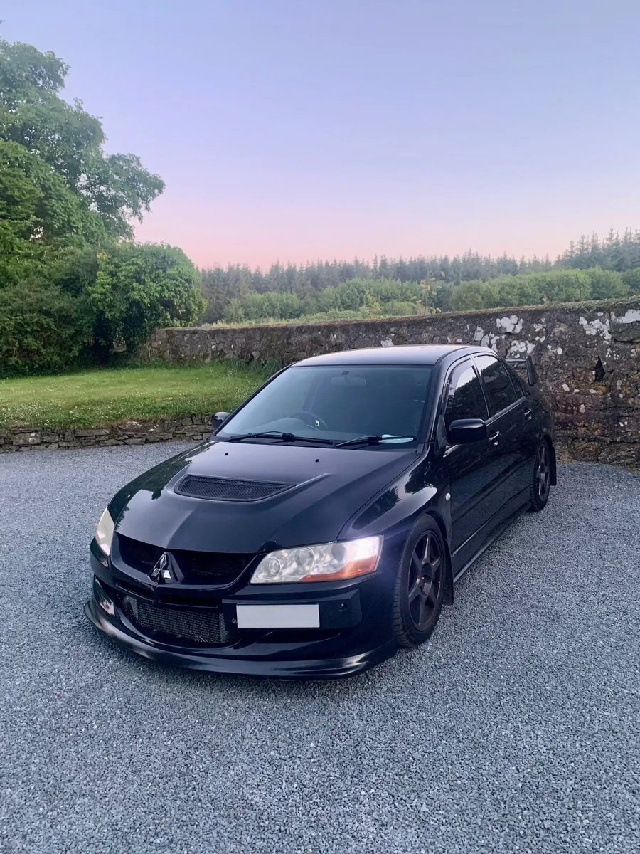 Mitsubishi Evo 8 - Image 2
