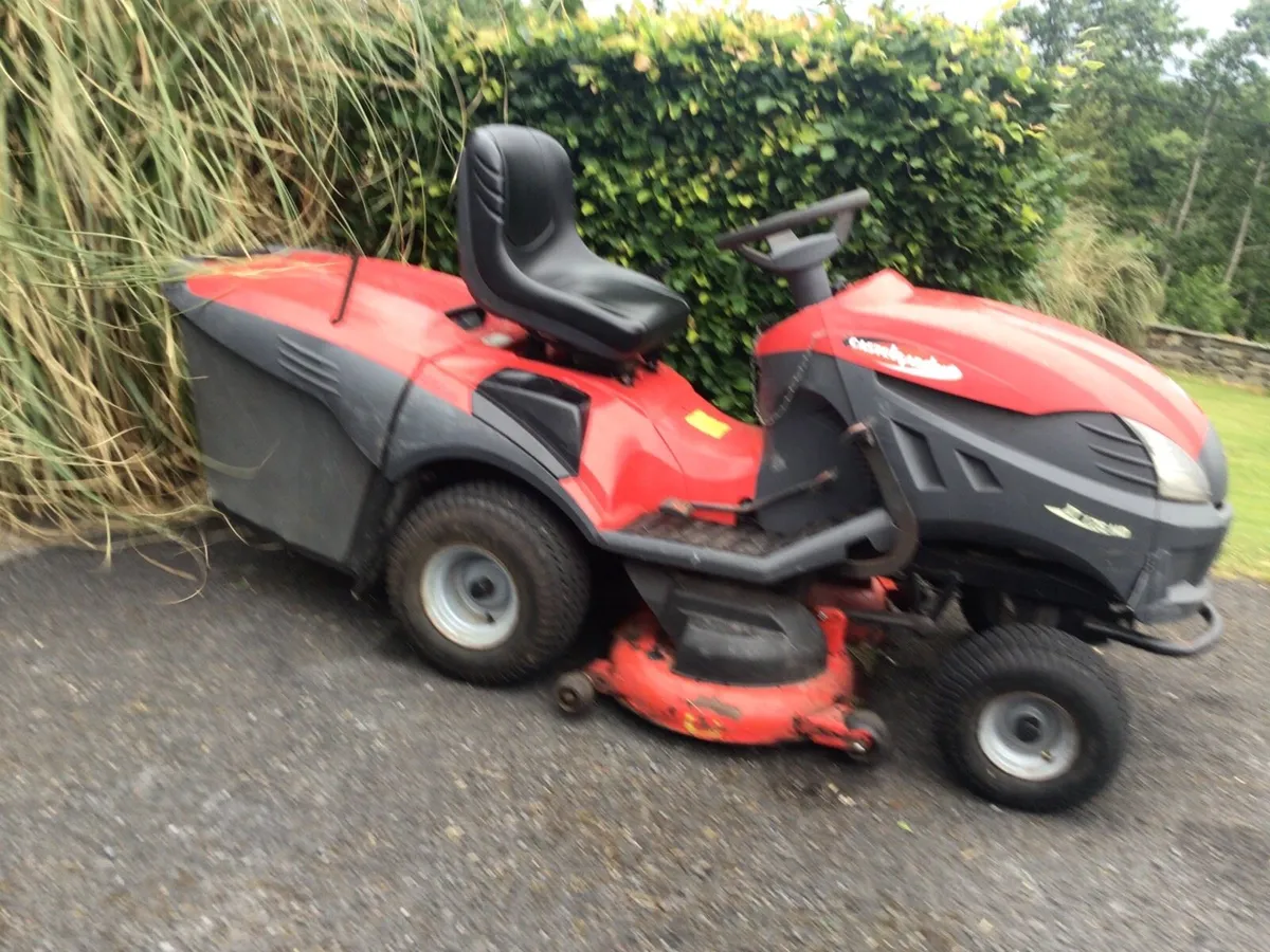Castlegarden 18 HP hydro ride on lawnmower - Image 2