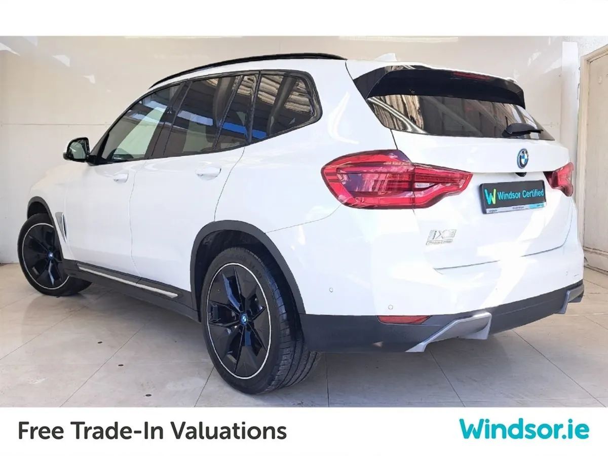 BMW iX3 Premier Edition 286 Electric 80kwh Batter - Image 2