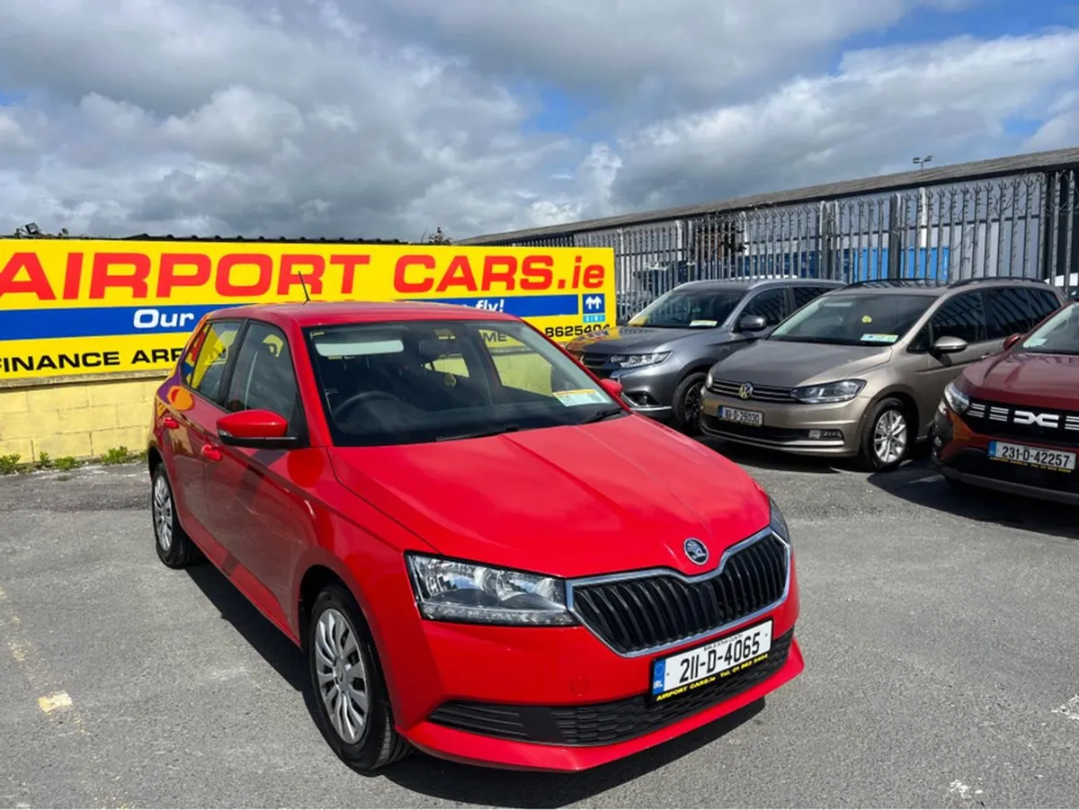 Skoda Fabia Active 1.0 MPI 60hp 4DR - Image 2