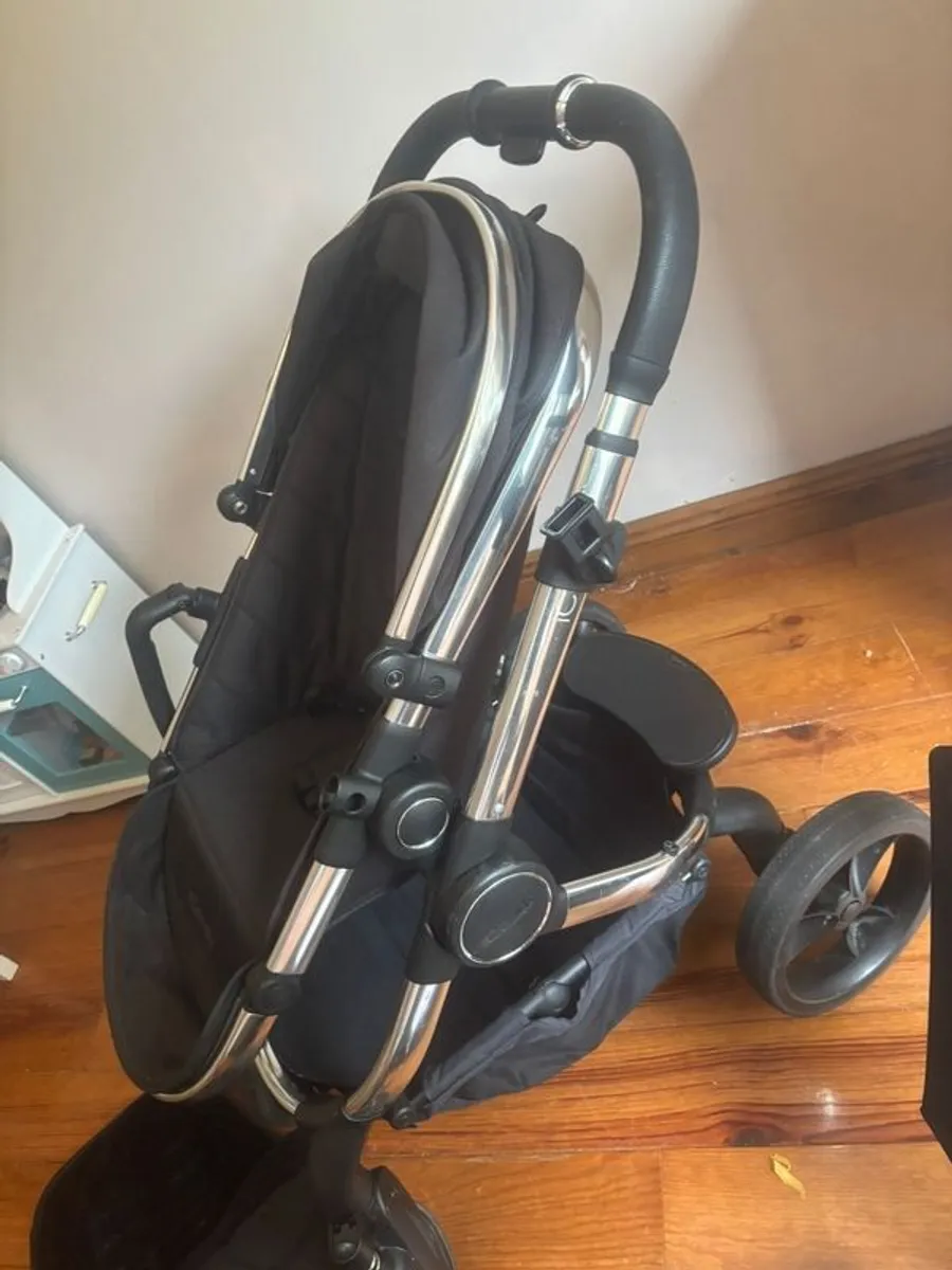 I-Candy Peach Pram and Accessories - Image 4
