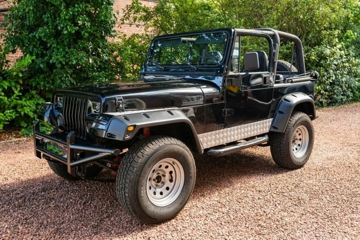 Jeep Wrangler YJ 4.0 1995 (classic car status) - Image 1