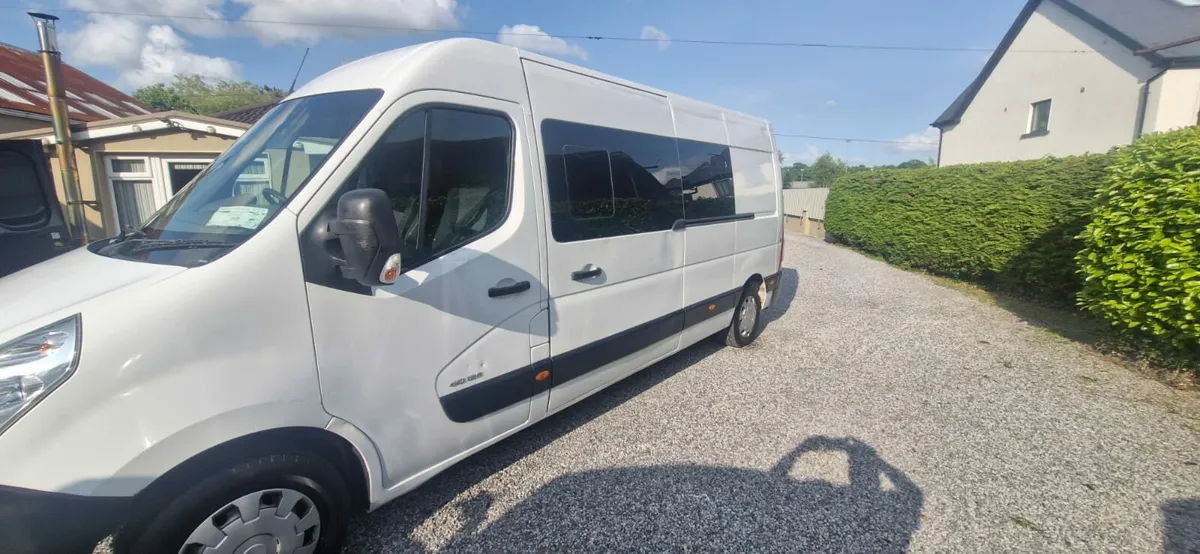 Renault master campervan - Image 3