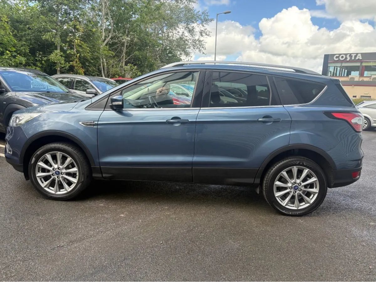 Ford Kuga 1.5 Diesel Titanium Edition - Image 4