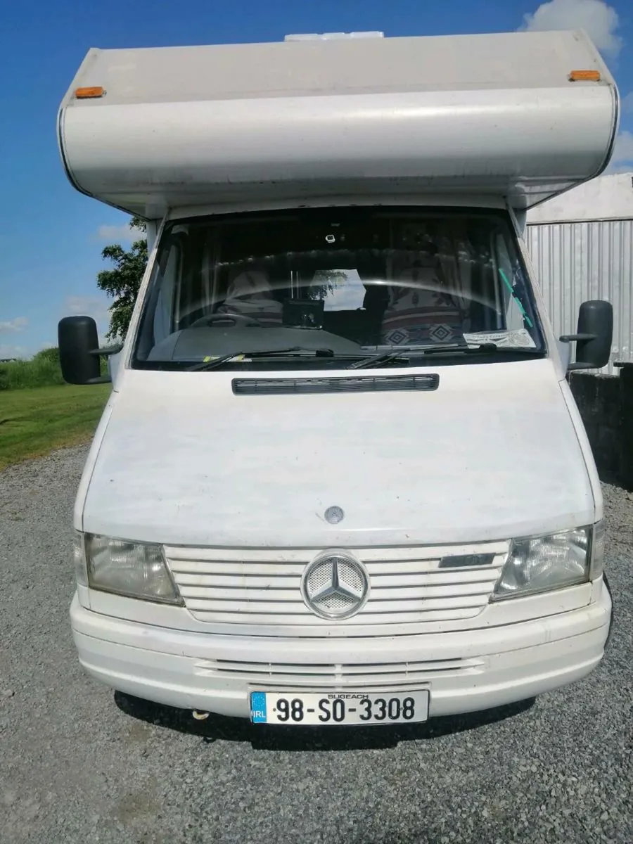 Mercedes Camper - Image 2