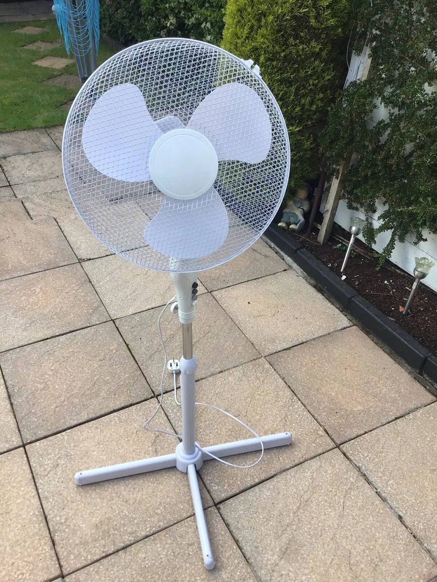 Pedestal Adjustable 3 speed fan - Image 2