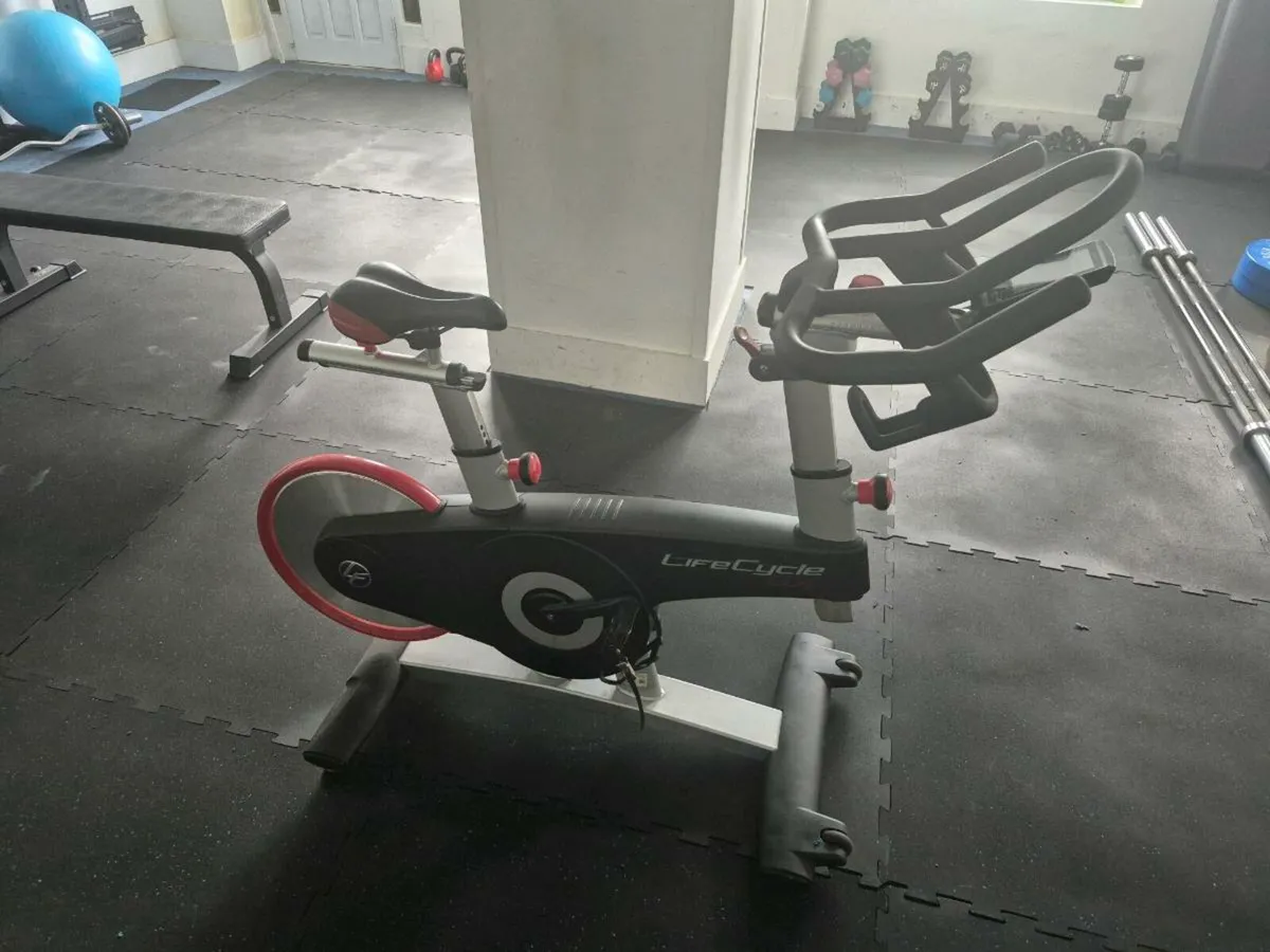 Spinning bike - Image 1
