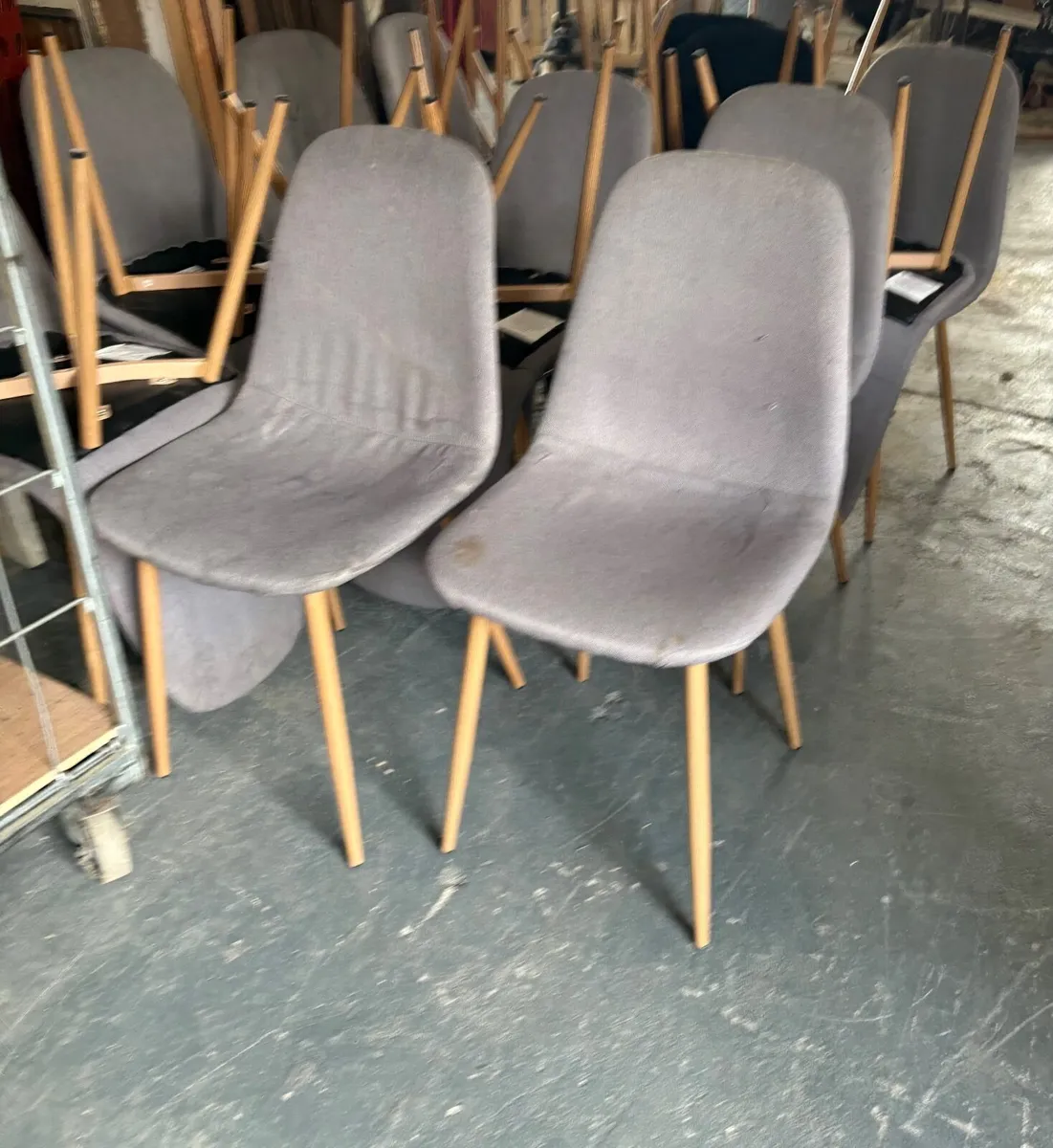 Job Lot of 25 Chairs - Image 4