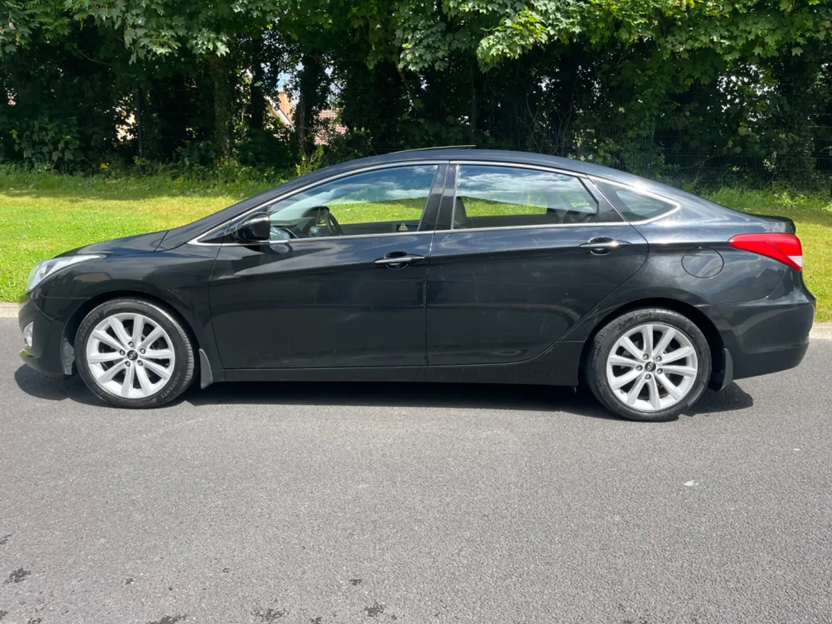 Hyundai i40 2013 AUTOMATIC - Image 3
