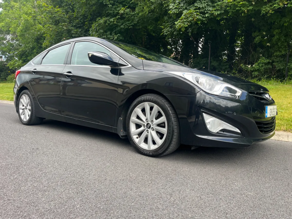 Hyundai i40 2013 AUTOMATIC - Image 1