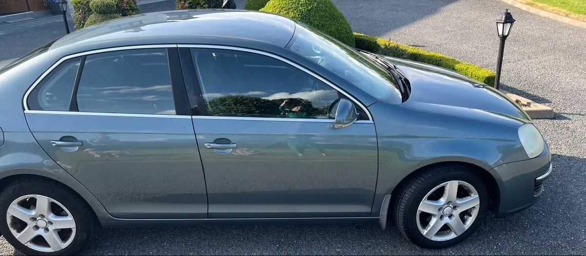 Volkswagen Jetta 2006 - Image 1