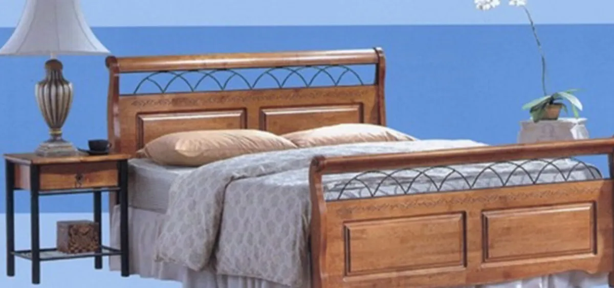 Double bed frame - Image 1