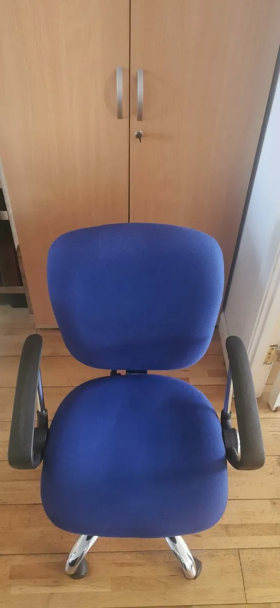 Office chair - Image 2