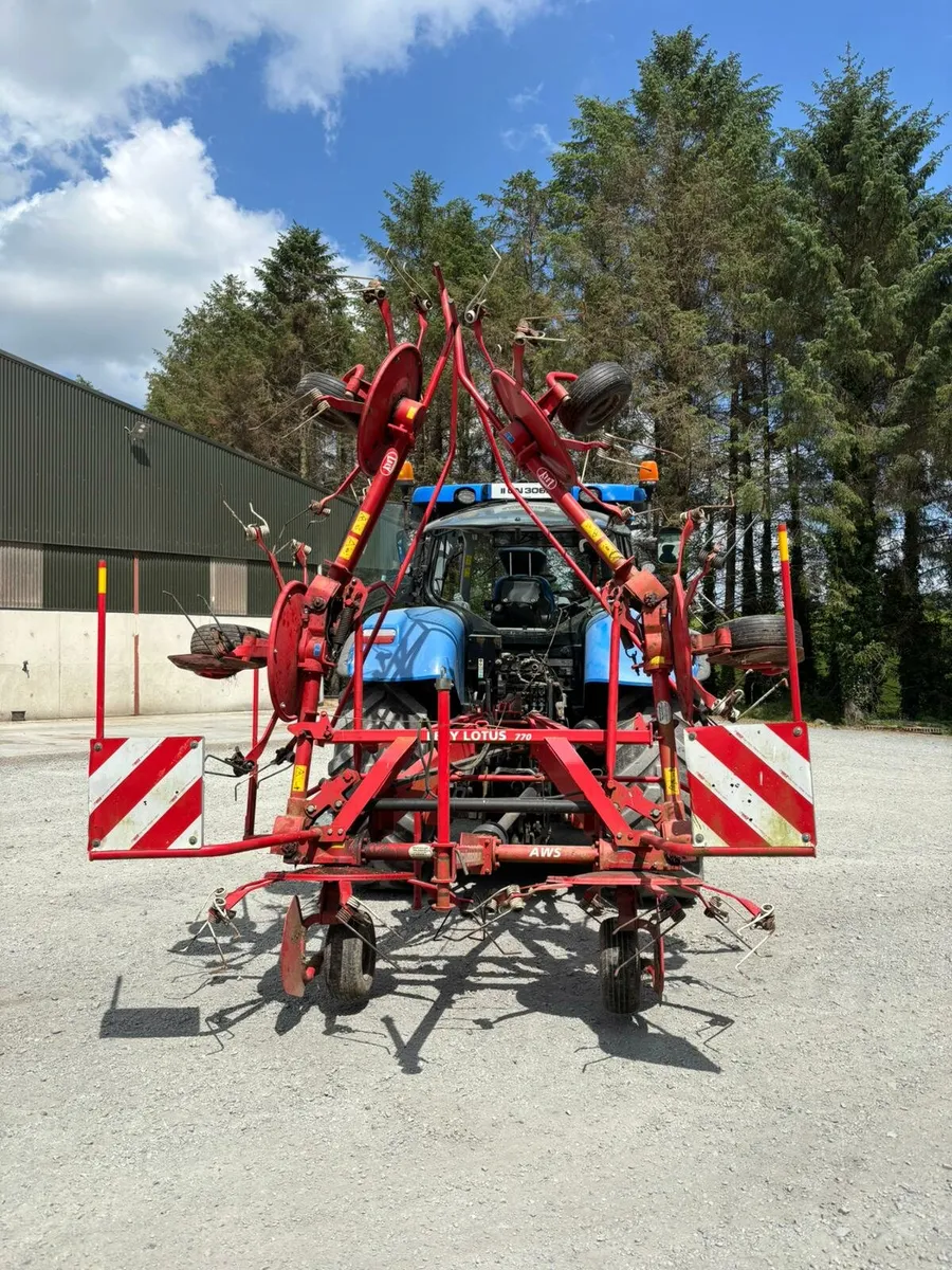 Lely Lotus 770 Tedder 2016 - Image 3