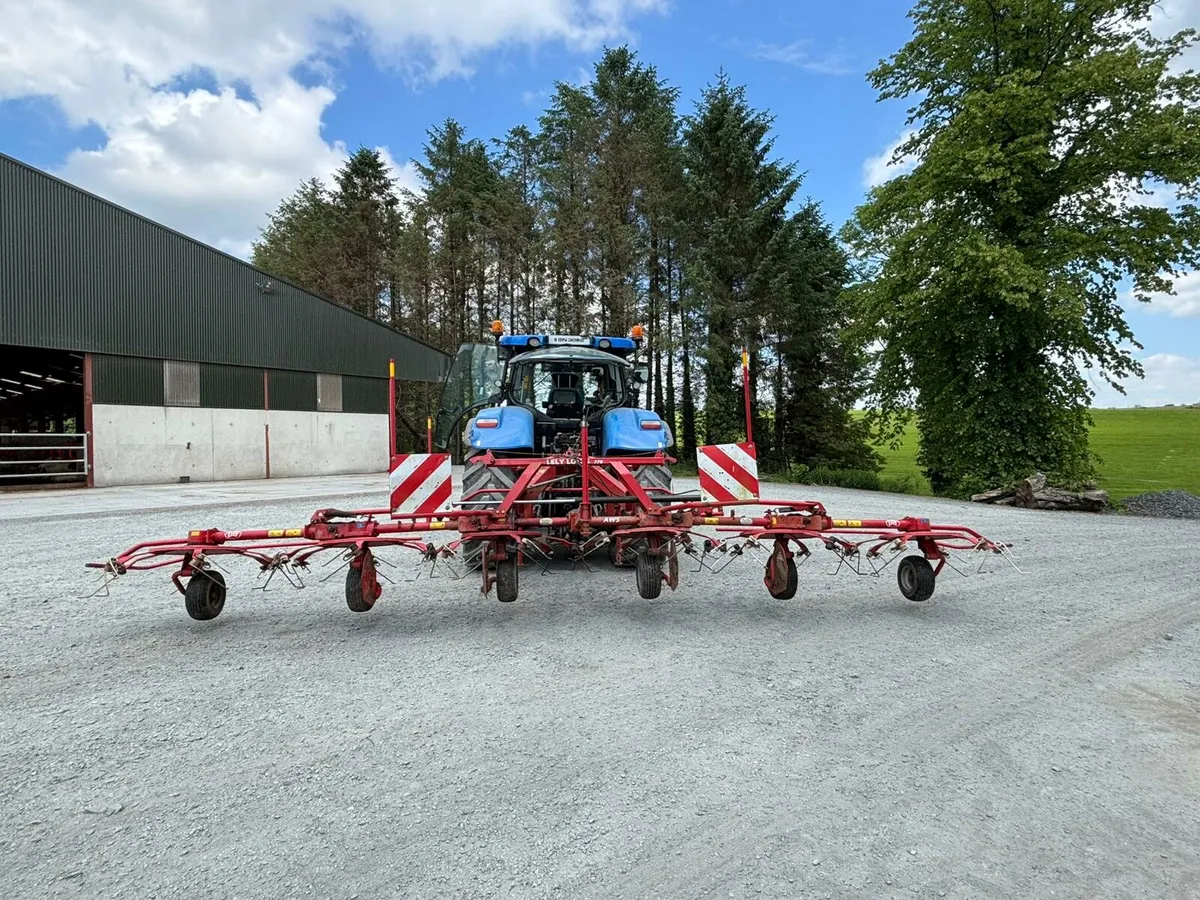Lely Lotus 770 Tedder 2016 - Image 4