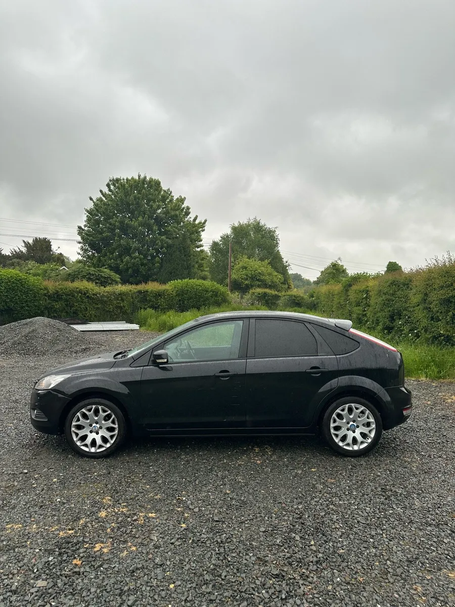 2011 Ford focus zetec diesel * nct & tax * - Image 4