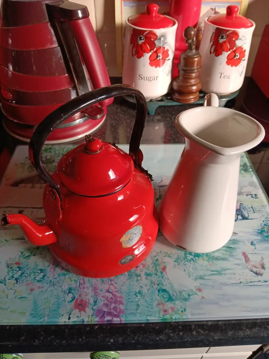 Vintage kettle and jug - Image 2