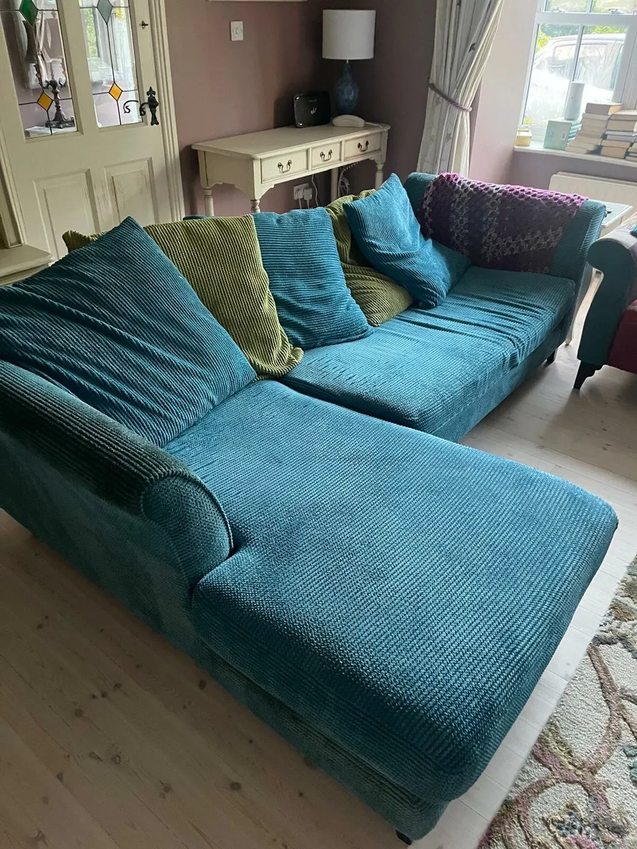 Pair of couches - Image 1