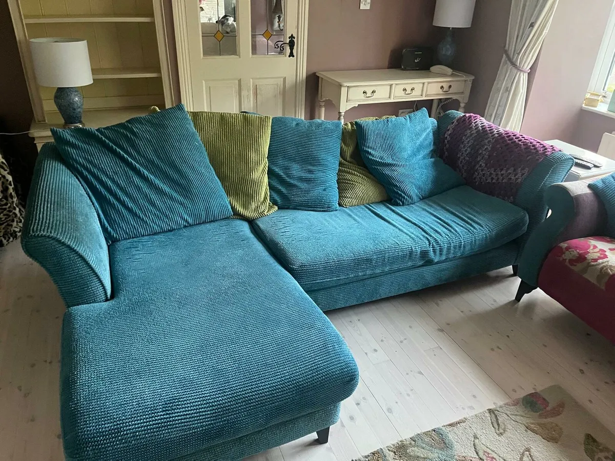 Pair of couches - Image 4