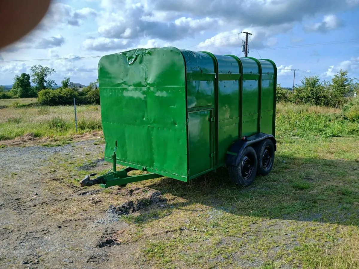 Cattle trailer - Image 1