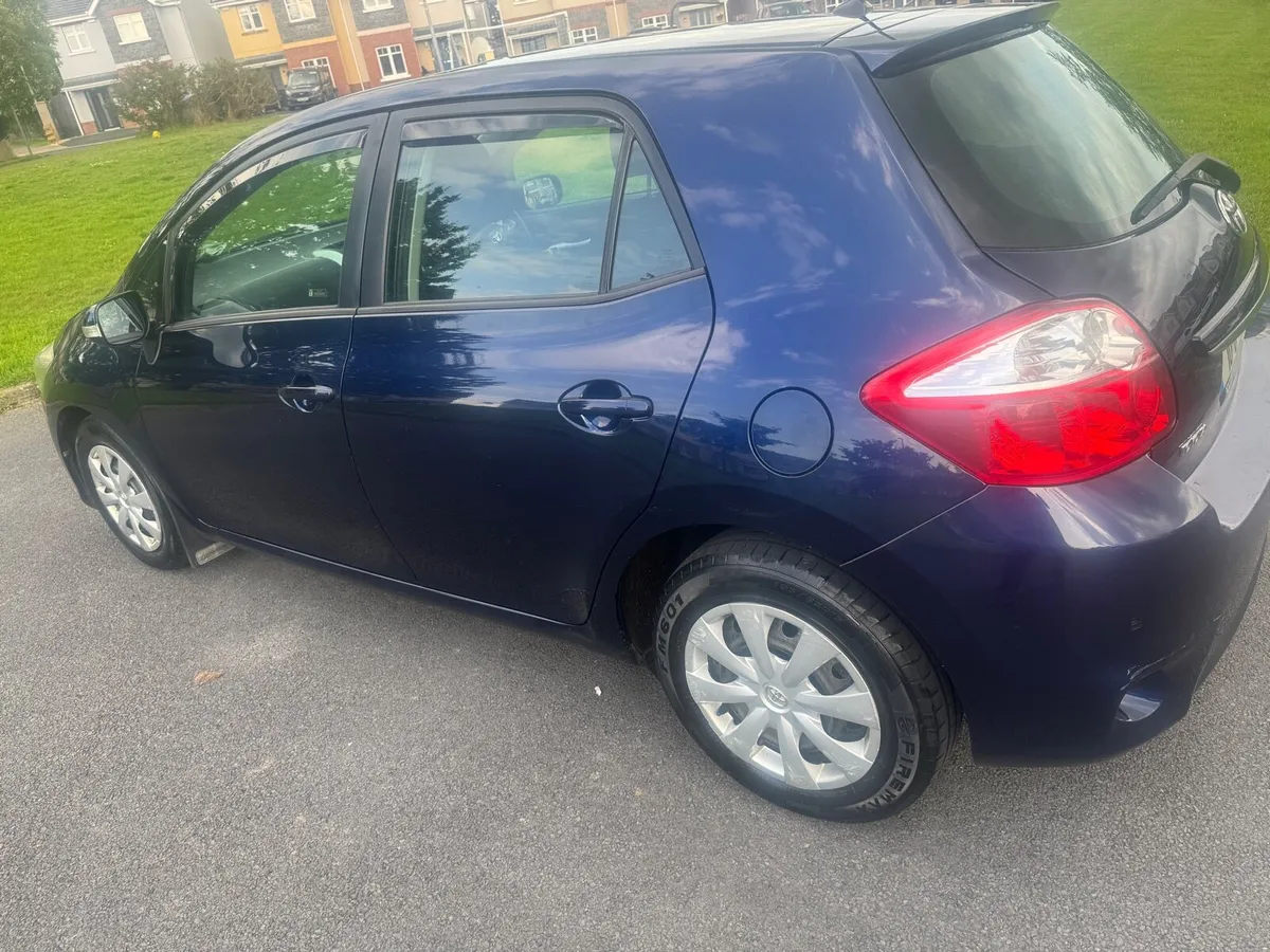 Toyota Auris - Image 3