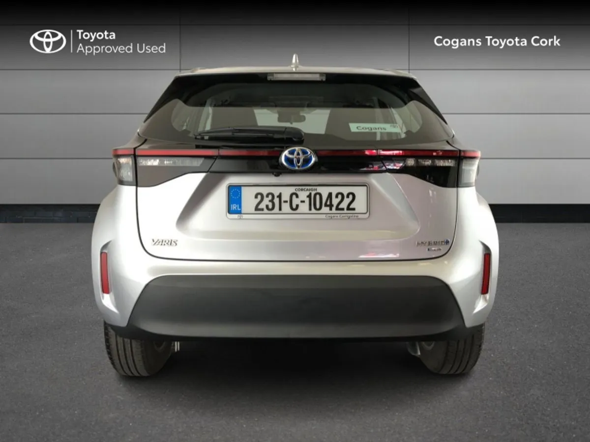 Toyota Yaris Cross CR Luna 4DR Auto - Image 4