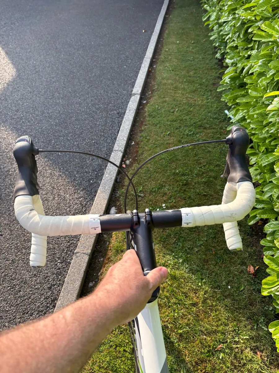 Merida ride 88 road bike - Image 1