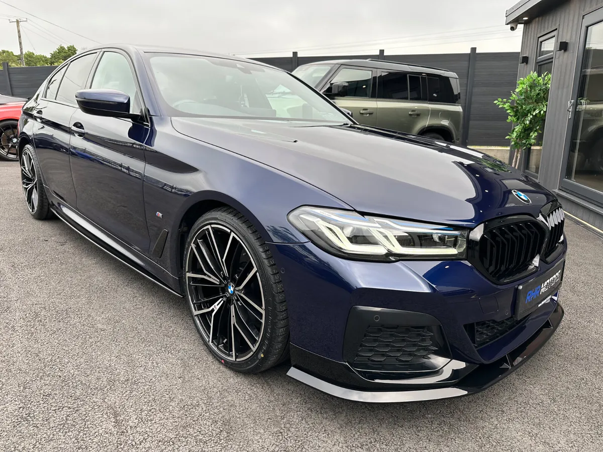 2022/221 BMW 520D MSPORT TANZANITE BLUE - Image 2