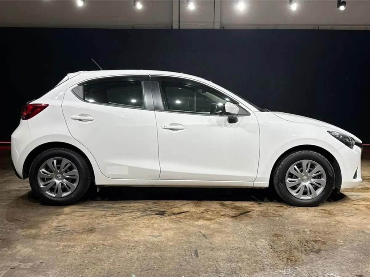 Mazda Demio 1.3 Automatic - Image 2