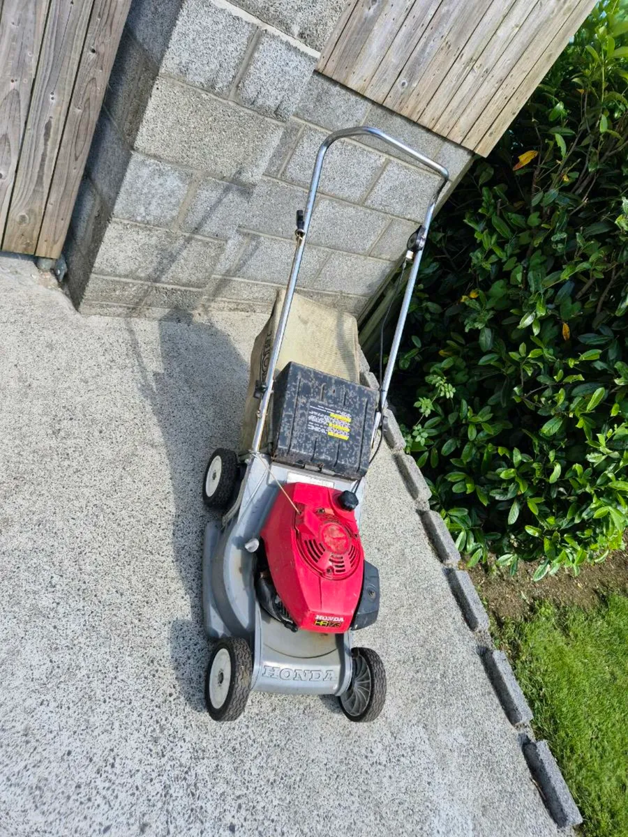 Honda push lawnmower - Image 3