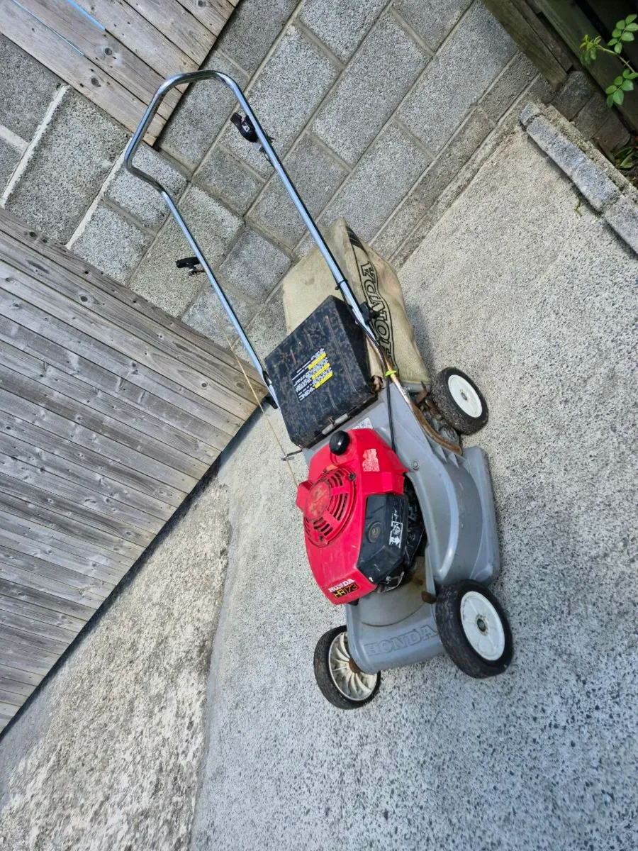 Honda push lawnmower - Image 4