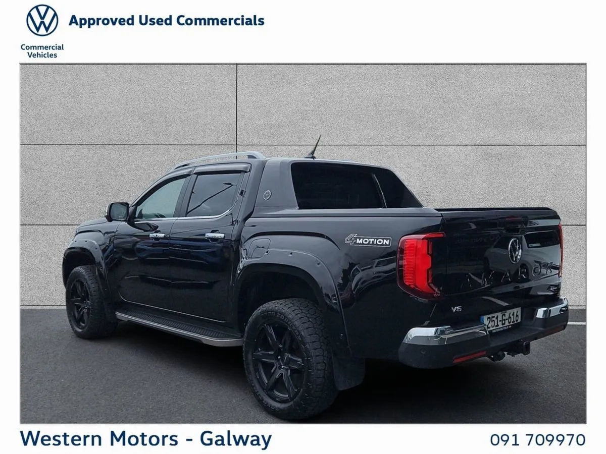 Volkswagen Amarok Aventura  Black Body Style Pack - Image 3