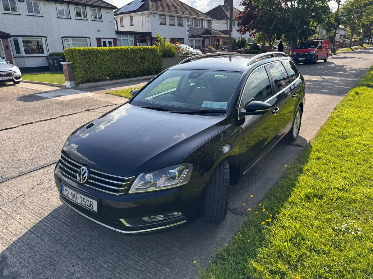 VW PASSAT - Image 2