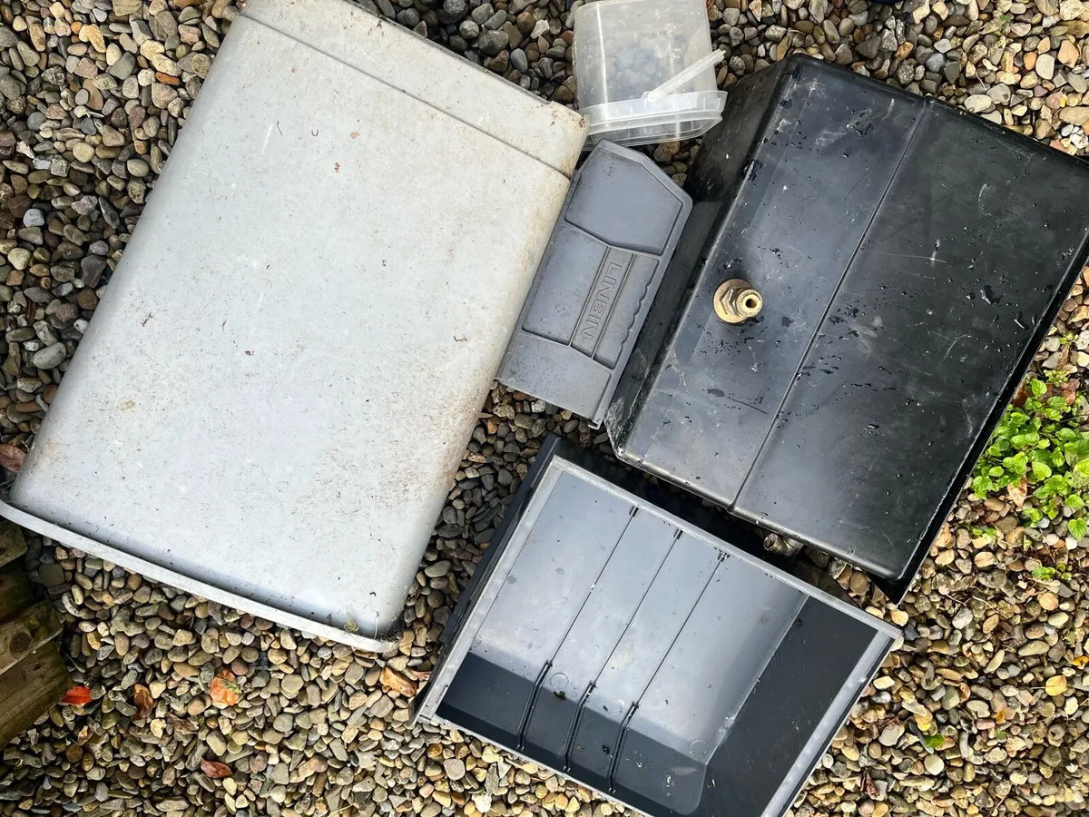 Bundle of unwanted items - Image 3
