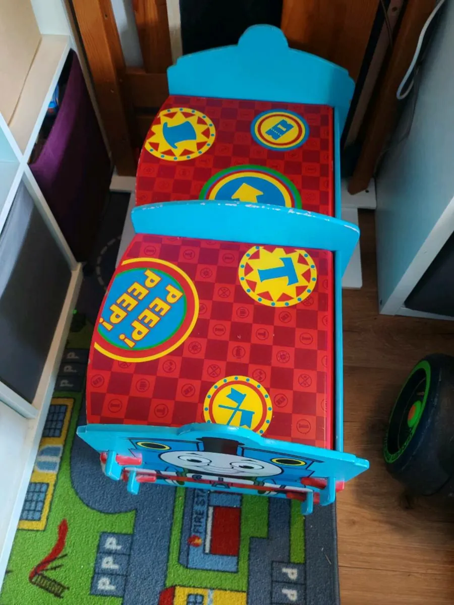 Free wooden storage for toys - Image 1