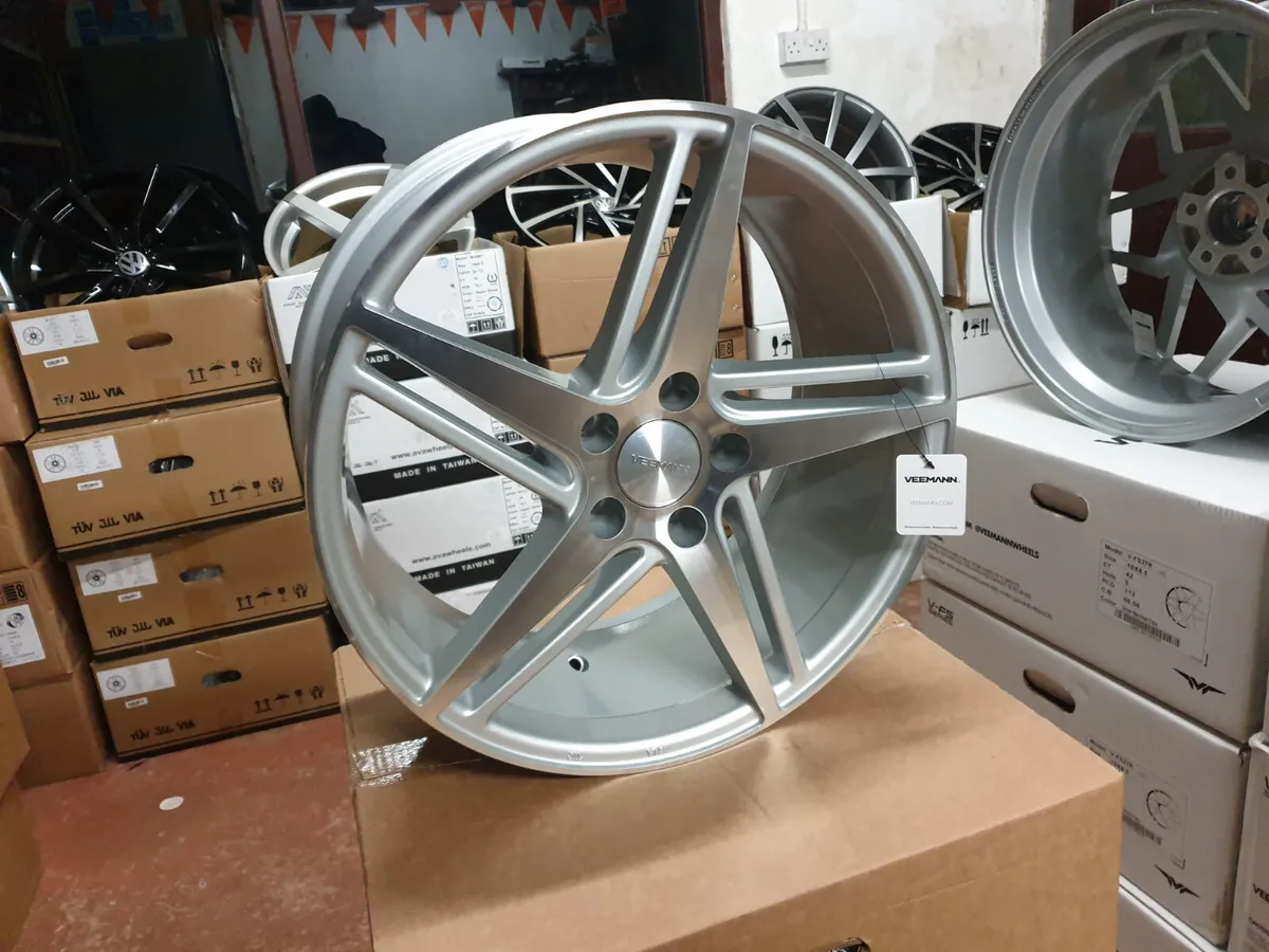 **Special** 18" VEEMANN V-FS31 - Image 3