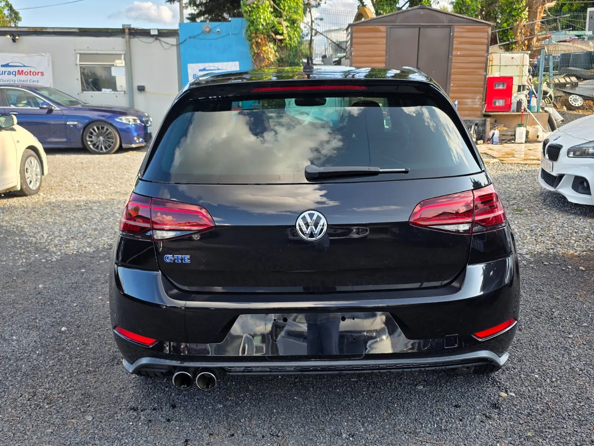 Volkswagen Golf GTE 1.4L Plug-in Hybrid | Black - Image 4