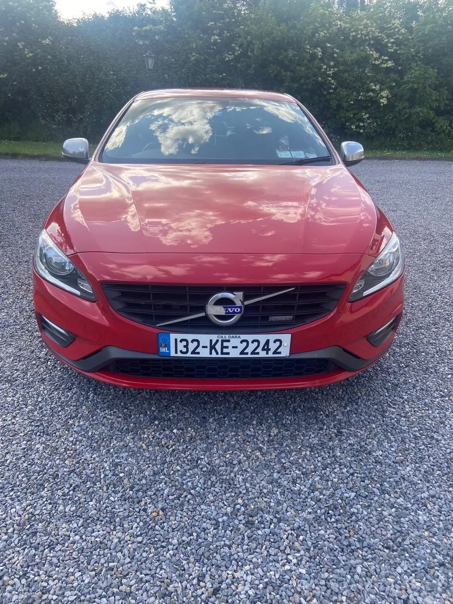 Volvo S60 2013 R design - Image 1