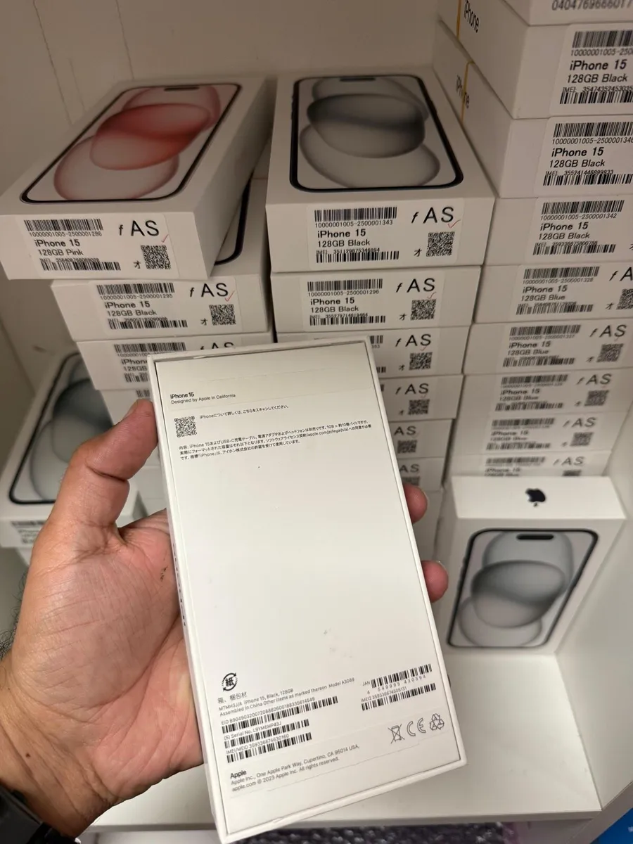 iPhone 15 128gb Phone with original box - Image 3