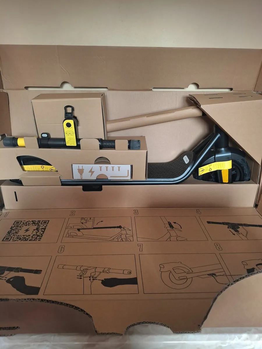 Electric Scooter Pure Air Brand New - Image 4