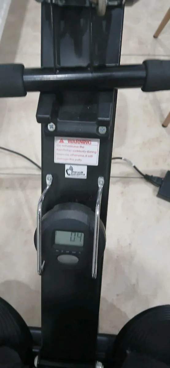 Rowing machine - Image 3
