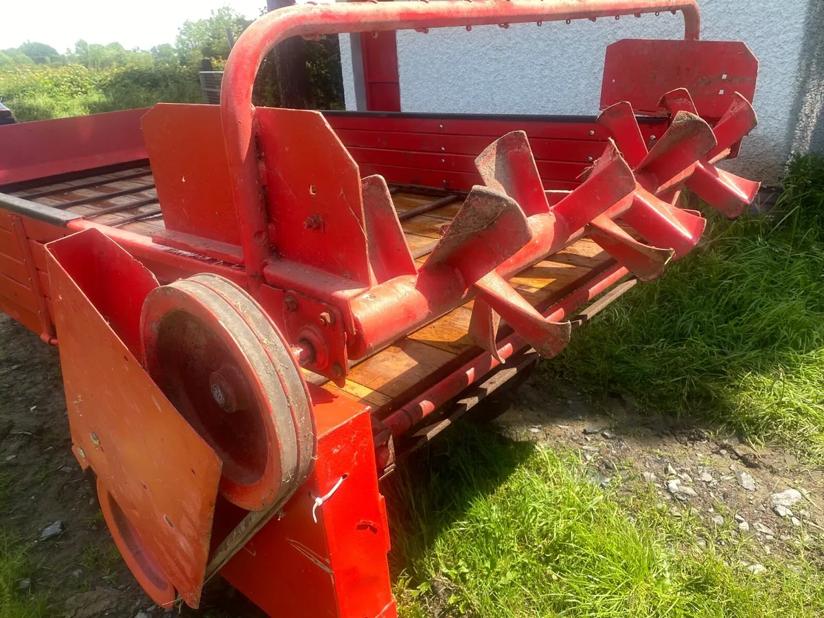 J.F Dungspreader - Image 3