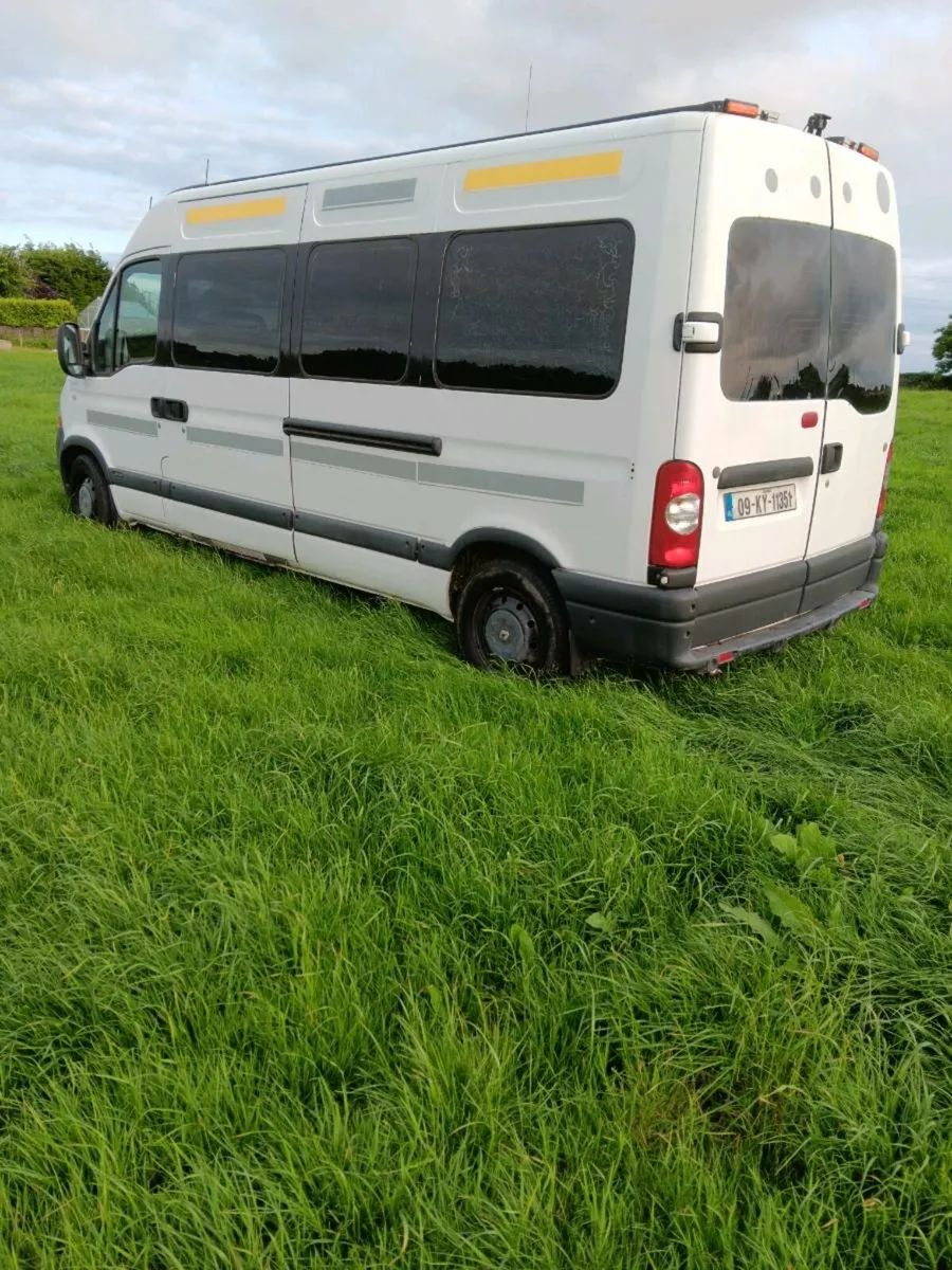 Renault Master Camper van - Image 3