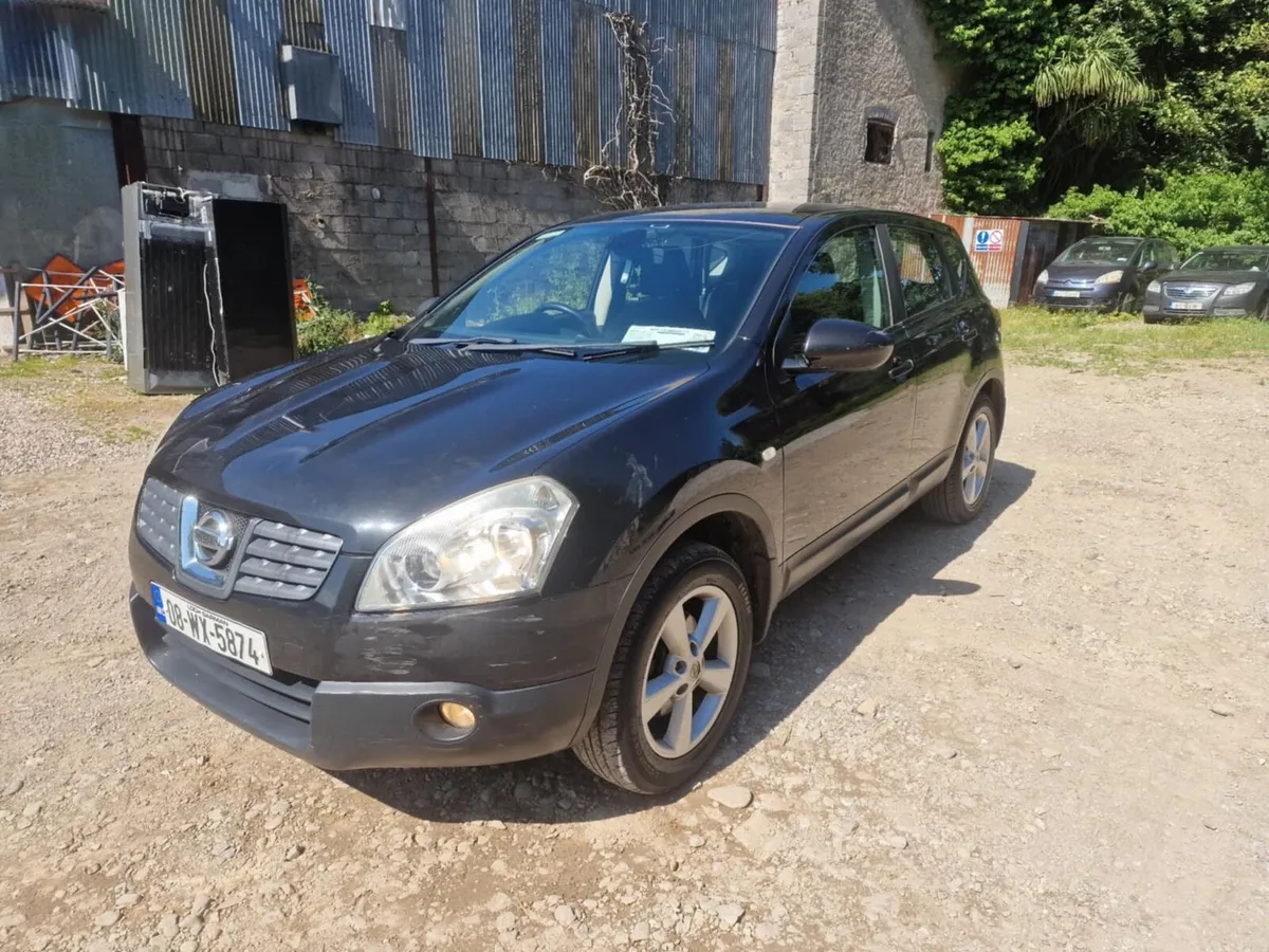 Nissan QASHQAI - Image 1