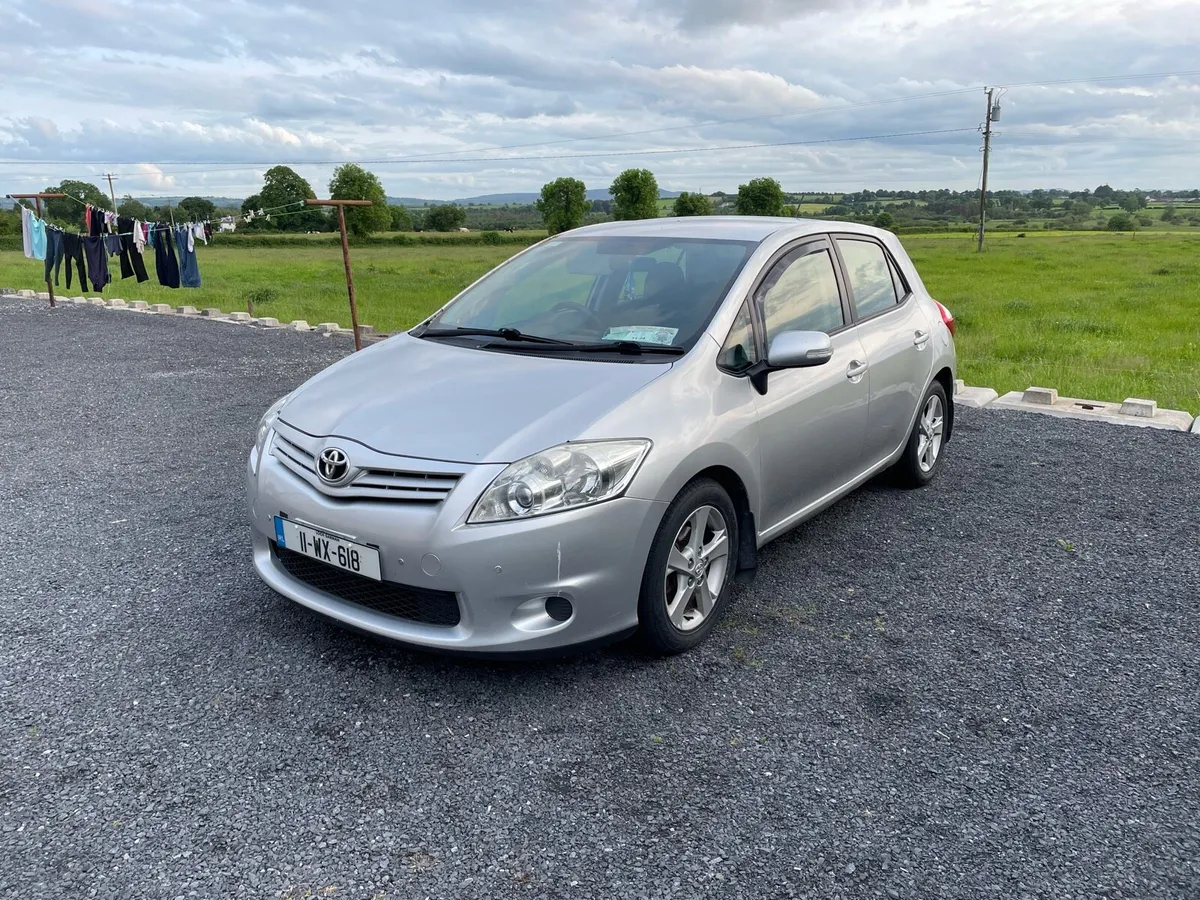 2011 Toyota Auris - Image 3
