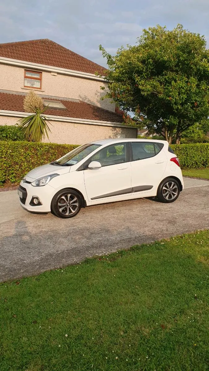 Hyundai i10 - Image 2