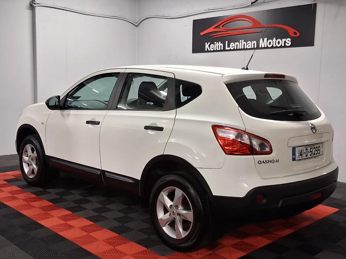 2014 Nissan Qashqai **LOW MILES** - Image 4